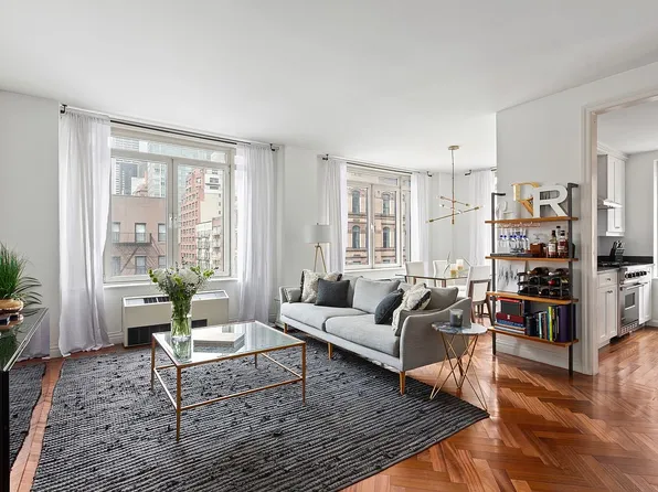 400 E 51st St APT 4B, New York, NY 10022