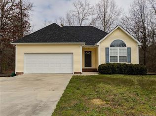 530 Kittiewake Ln, Clover, SC 29710