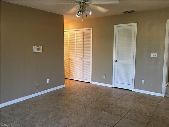 5th image of 141 W Lake Dr