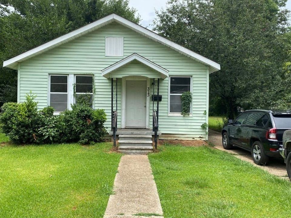 1st image of 313 Joannes St