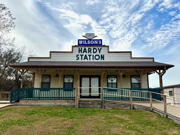 5 Spring St, Hardy, AR 72542