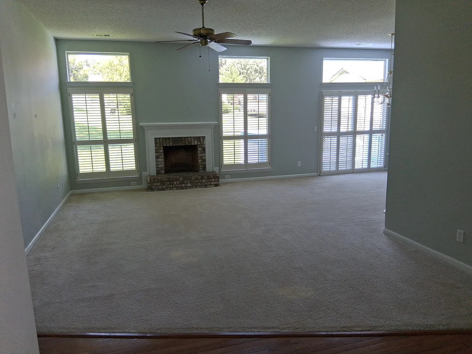 3 bed, 1500 sqft, $2,250 — Photo 3