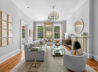 24 E 11th St #2, New York, NY 10003