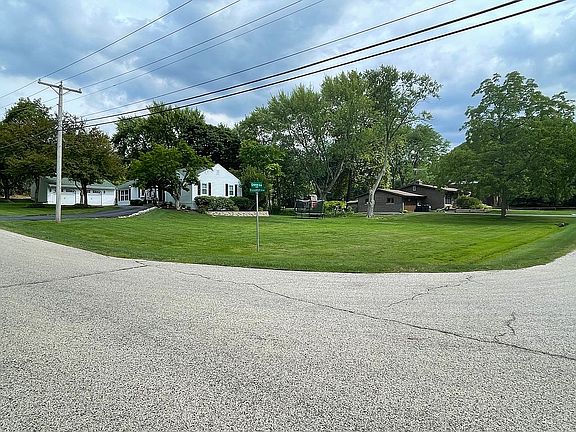 1/2 Acre Corner Lot