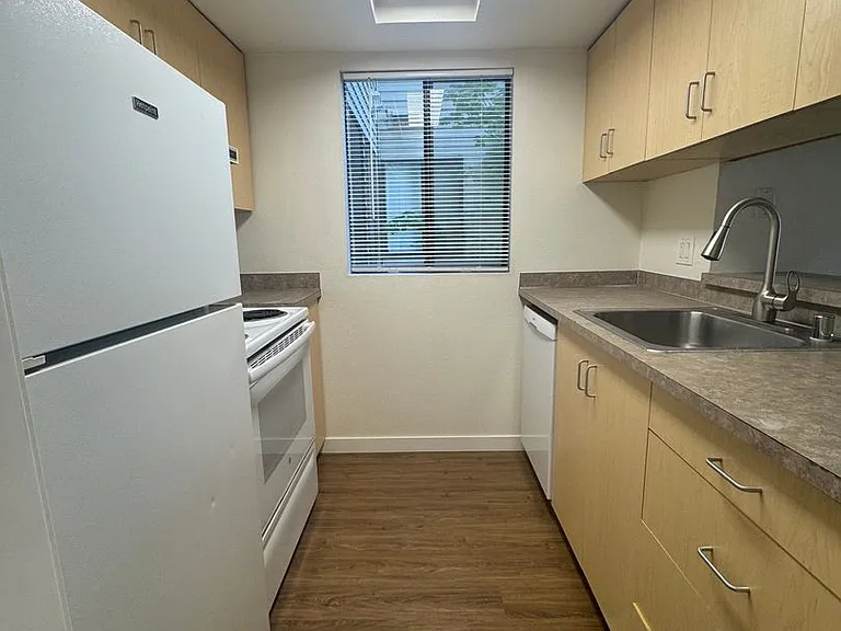 Garden Terrace Apartments — Photo 6