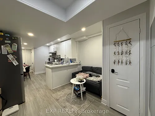 130 Adventure Cres #LOWER Photo 1