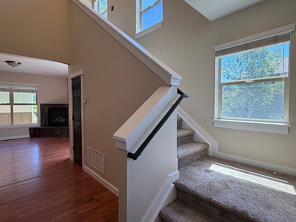 5th image of 224 Kimball Ave #10-B