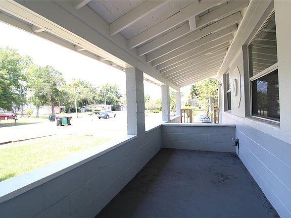 4th image of 1021 Dowd Ave