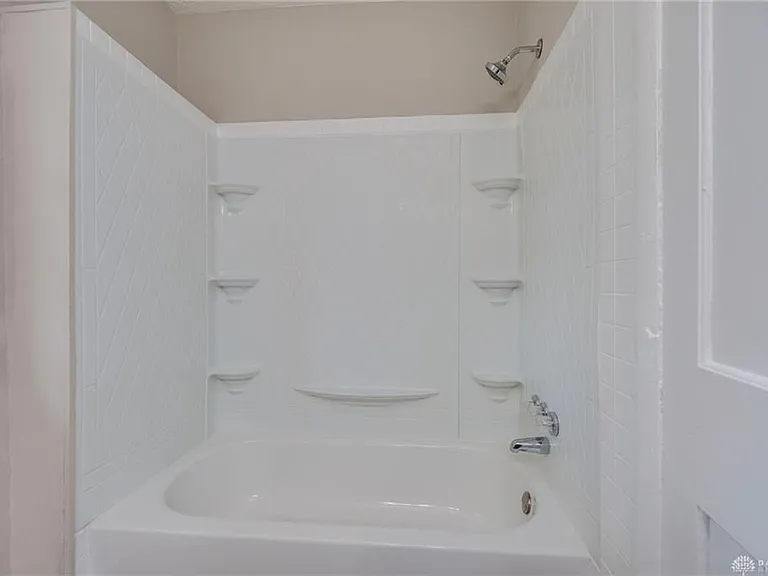 337-339 Wayne Dr #339 — Photo 16
