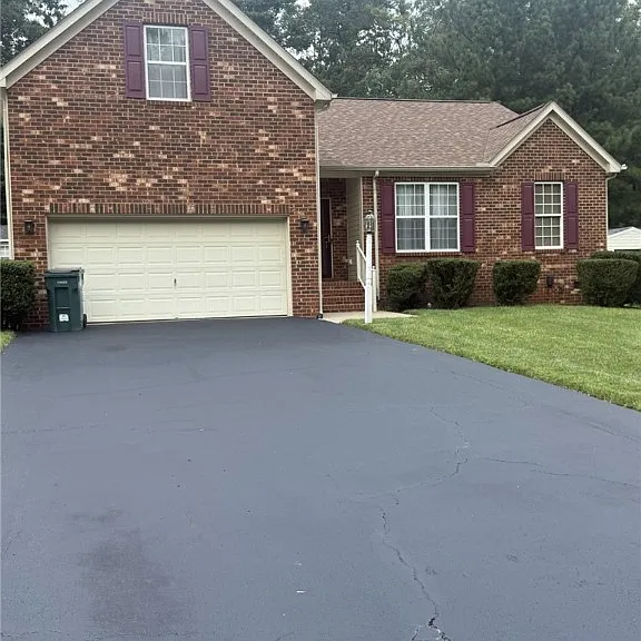 209 Scotch Pine Dr — Photo 1