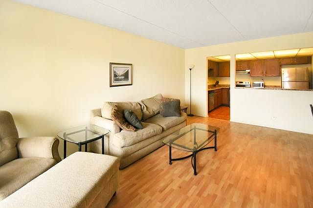 1st image of 350 Plum Creek Dr APT 211
