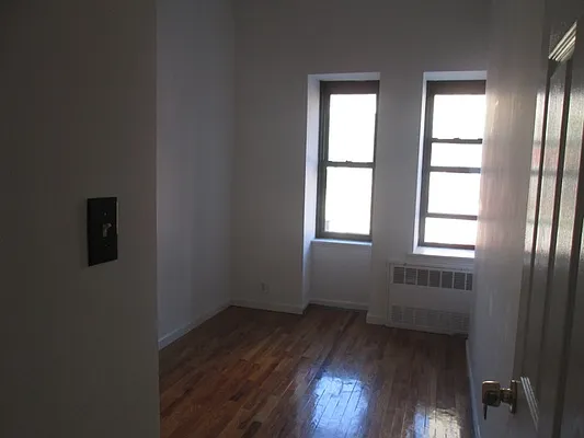 Rented by Realty Collective | media 37