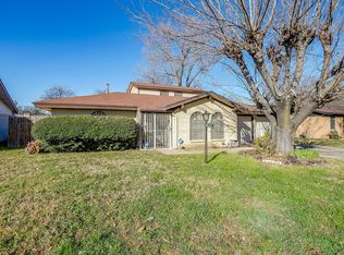 3900 Raphael Dr, Fort Worth, TX 76119
