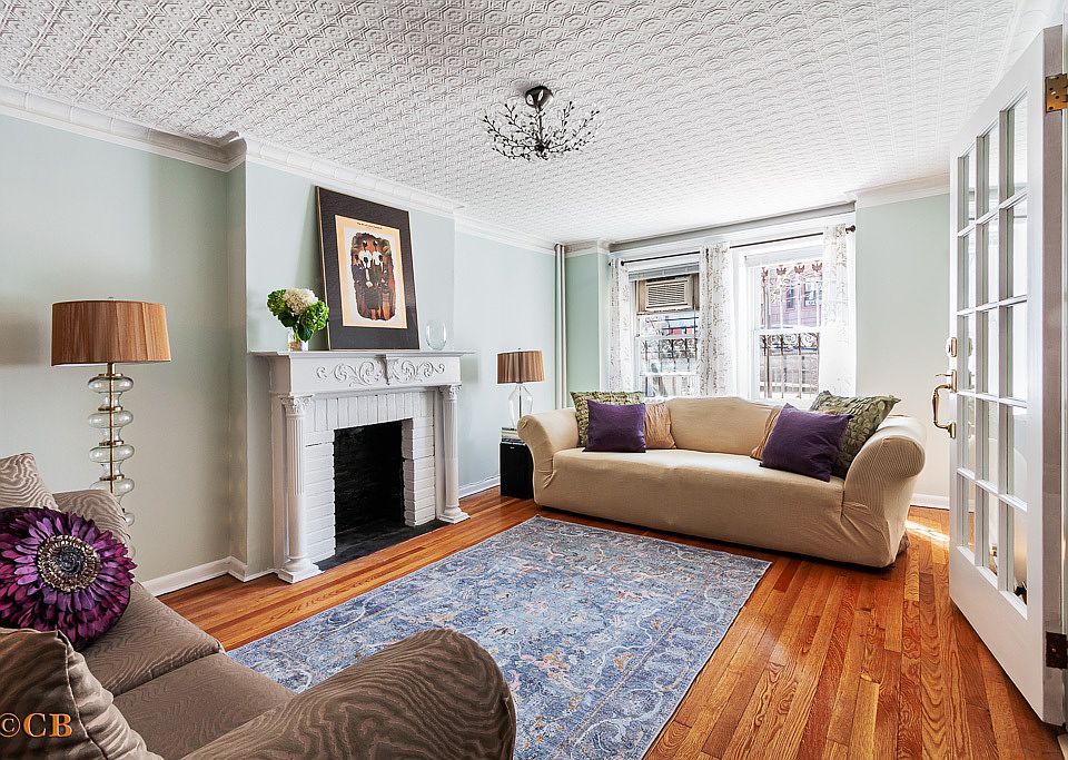 1st image of 591 Bainbridge St