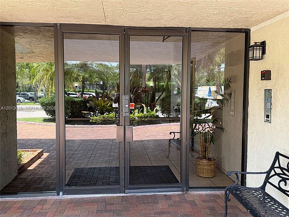 3rd image of 491 Racquet Club Rd APT 312