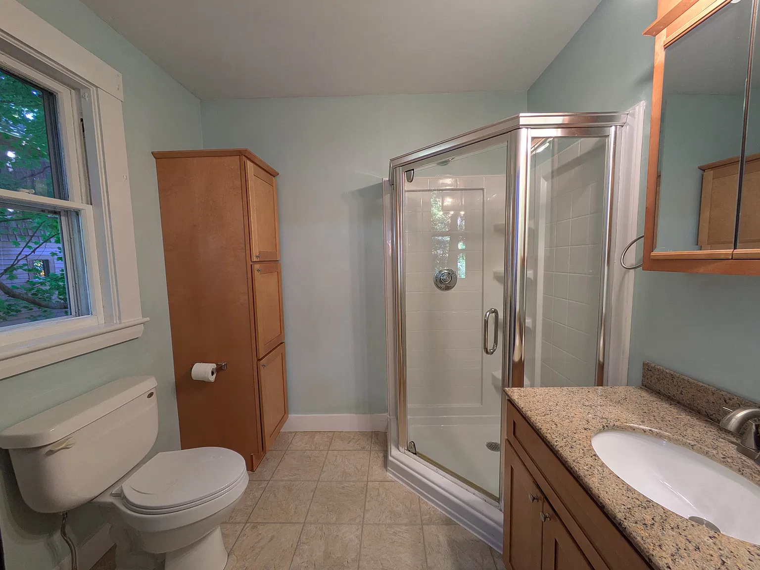 1 bed, 1200 sqft, $1,500 — Photo 3