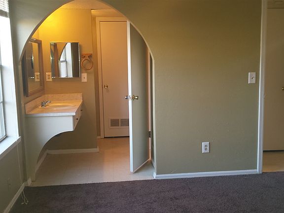 4th image of 1919 N Minnie Ln APT C