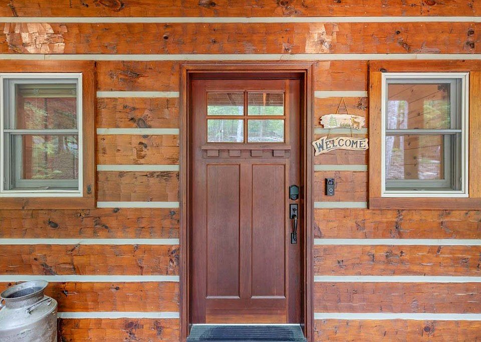 2nd image of 1902 Creekstone Ln