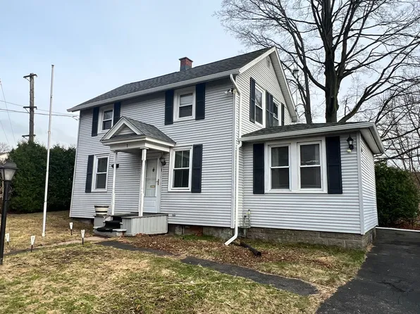 1 Bolton St, South Hadley, MA 01075
