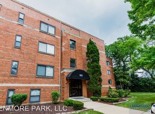 115 S Kenmore Ave APT G, Elmhurst, IL 60126