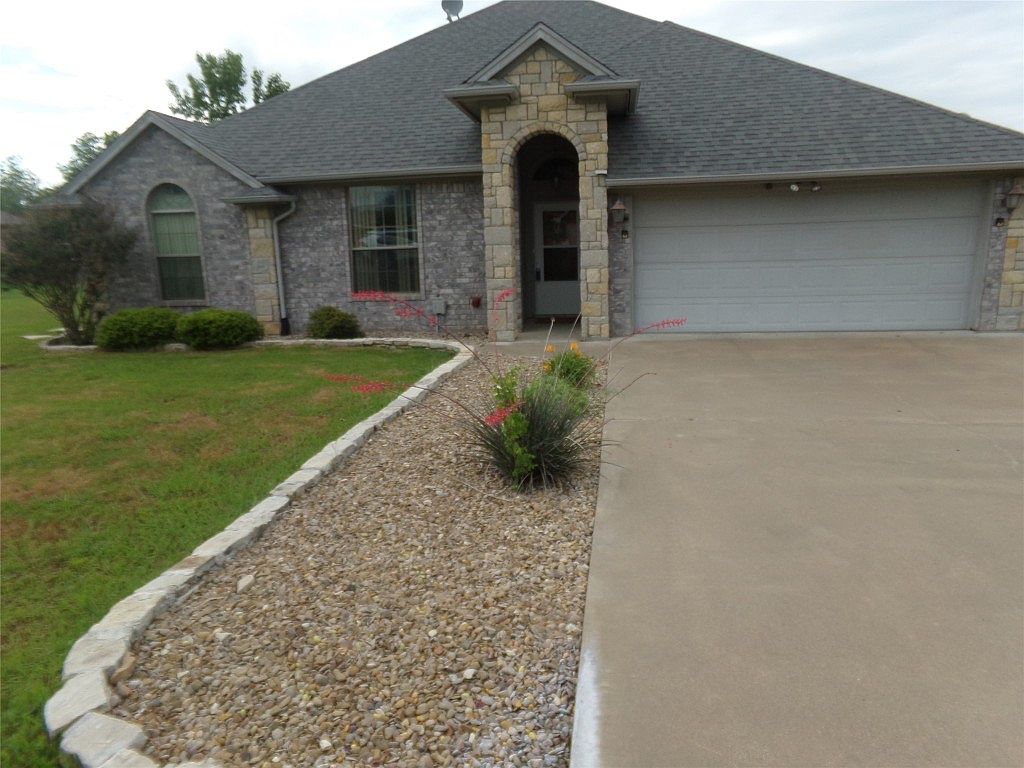 1904 Lazy Ct, Granbury, TX 76048 MLS 20319643 Zillow