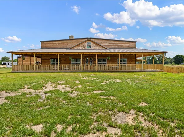 1050 SE 8th St, Atkins, AR 72823