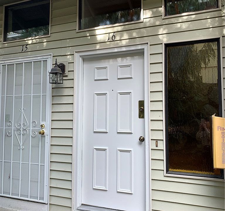 1st image of 15625 42nd Ave S APT 16