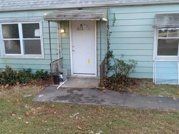 8 Anne, Central Islip, NY 11722