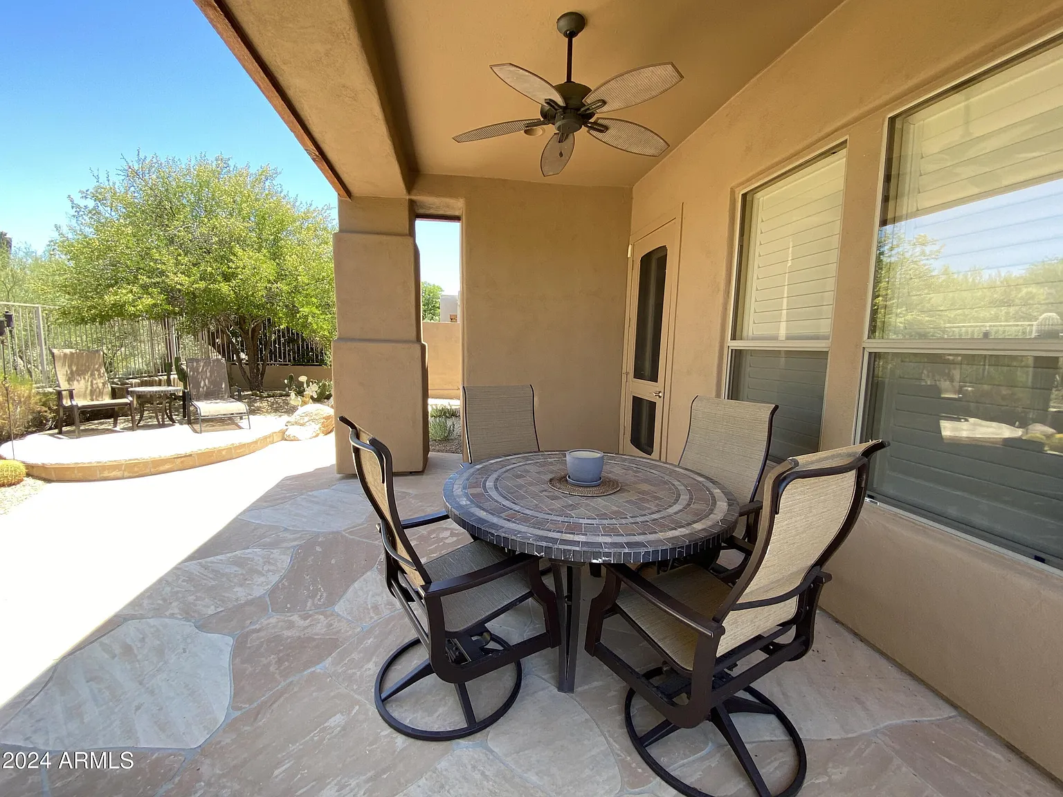 2 bed, 2.0 bath, 1832 sqft, $4,000 — Photo 4
