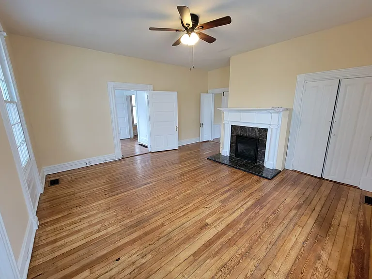 215 W Main St — Photo 25