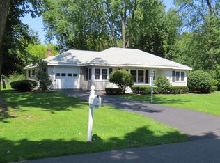 14 Clara Ave, Glenmont, NY 12077