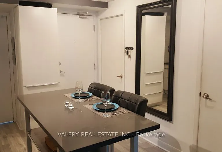 600 Fleet St #811 — Photo 4