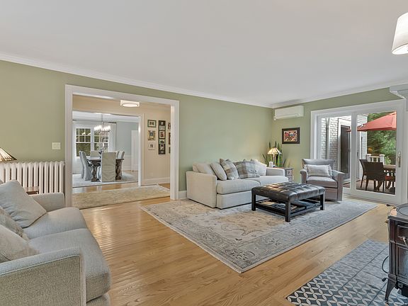 216 Townsend Avenue