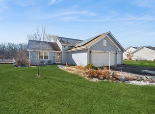 2119 Wynnwood Dr, Belvidere, IL 61008