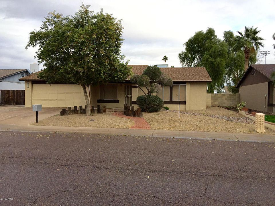 1st image of 9443 N 63rd Dr