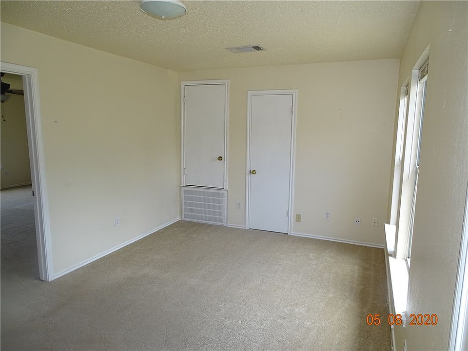 1st image of 2425 Byfield Dr