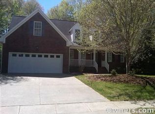 1145 Newberry Dr, Mebane, NC 27302