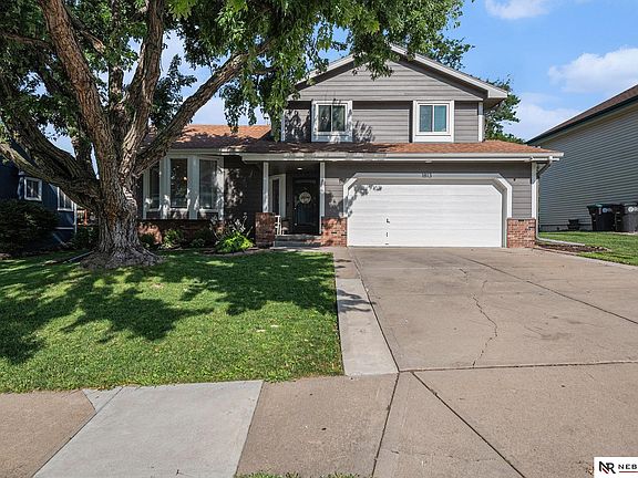2nd image of 1813 N 159th St
