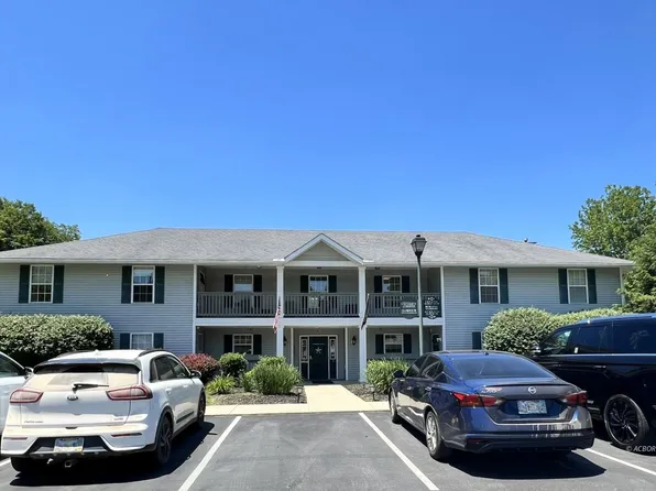 15 S Shafer St APT 1801, Athens, OH 45701