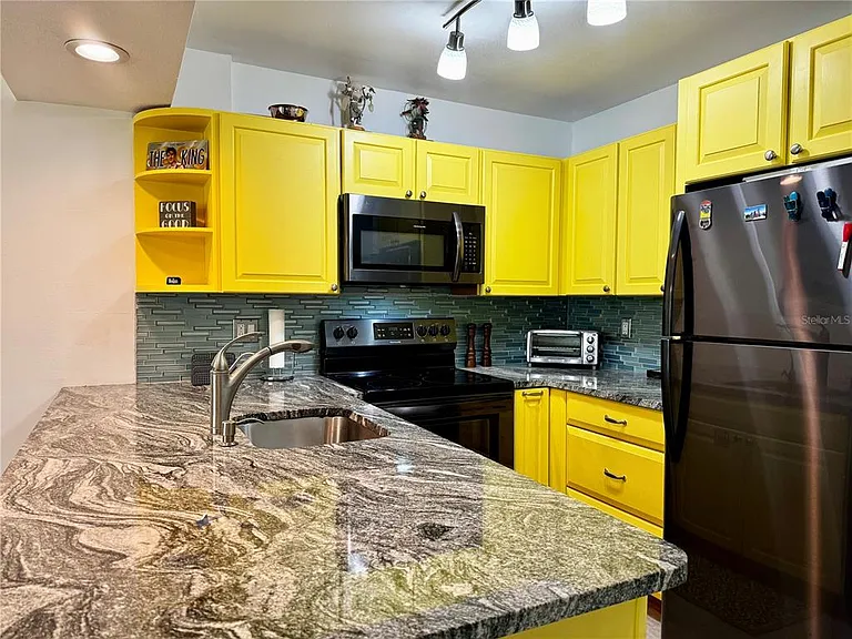 3031 Quail Holw #16 — Photo 10