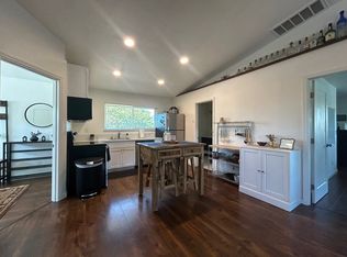 908 Singingwood Rd #2, Sacramento, CA 95864