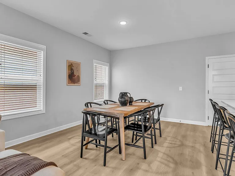426 Kinnard Dr — Photo 5