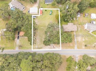 411 Broad River Dr, Beaufort, SC 29906