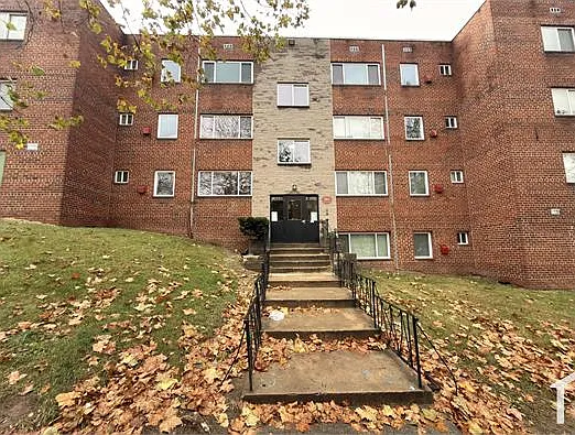1953 19th Pl SE #204 — Photo 11