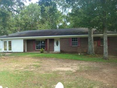 203 Live Oak Dr, Lucedale, MS, 39452
