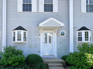 3336 W King James Rd, Peoria, IL 61615