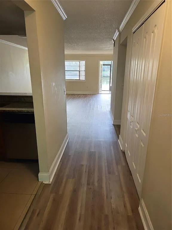 2 bed, 1.0 bath, 1008 sqft, $1,500 — Photo 2