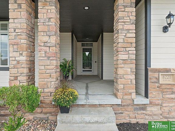2nd image of 8221 S 154th Ave
