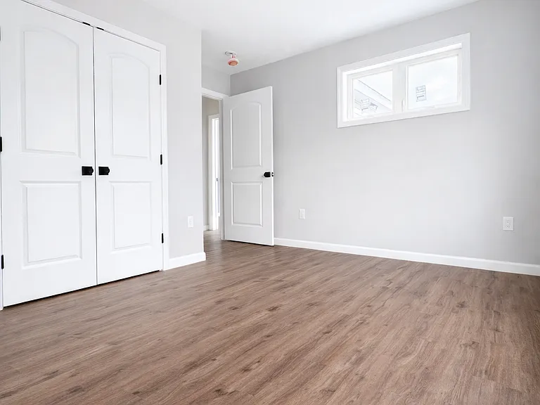 18 Luzerne Rd #Q — Photo 4