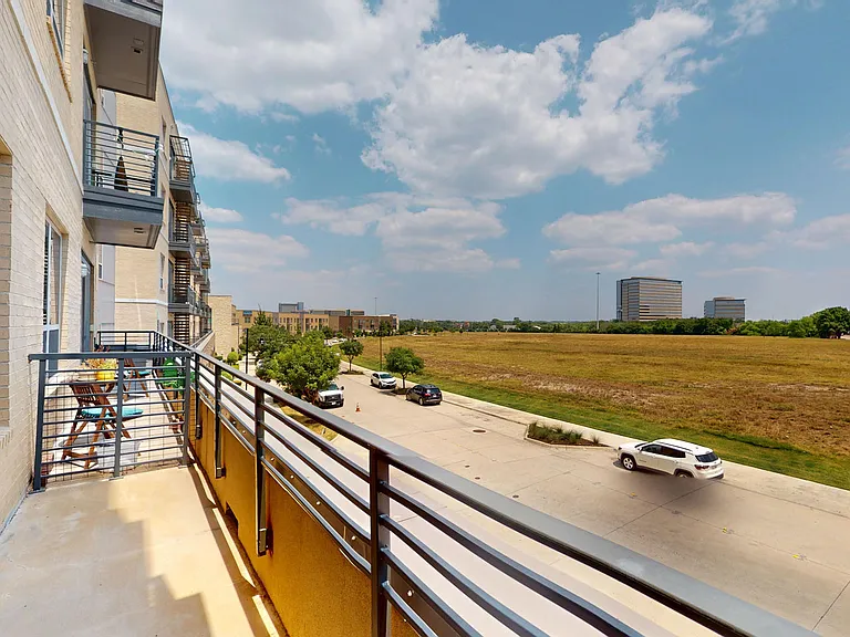 The Flats at Palisades — Photo 74